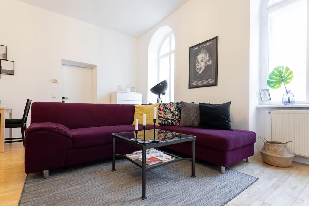 Charming & Authentic Vienna Flat - Central Located Apartment ภายนอก รูปภาพ