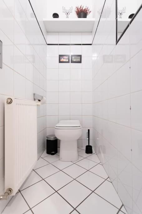 Charming & Authentic Vienna Flat - Central Located Apartment ภายนอก รูปภาพ
